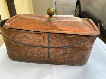 Antica zamponiera in rame con coperchio.Primi ‘900