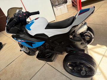 MOTO A BATTERIA BMW ORIGINALE RICARICABILE