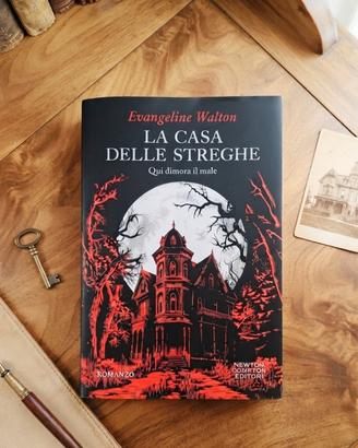 Libro La casa delle streghe Evangeline Walton nuov