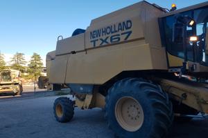 New Holland TX67