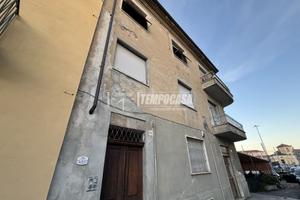 BILOCALE CON CANTINA