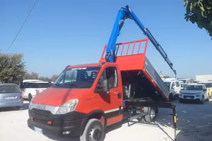 Iveco Daily 65c15 ribaltabile trilaterale con gru