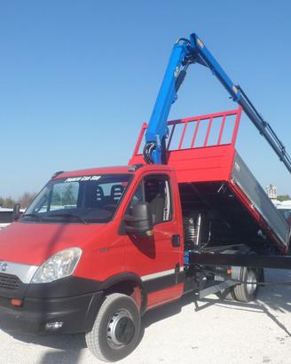 Iveco Daily 65c15 ribaltabile trilaterale con gru