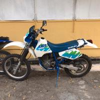 Suzuki dr 350s