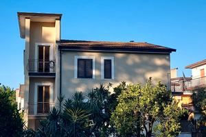 Porzione appartamento 1 piano in bifamiliare la