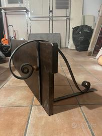 Mensola in legno e ferro battuto