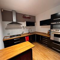 Cucina completa di elettrodomestici - Buone condiz