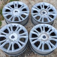 Cerchi in lega Lancia Delta 2010 R16