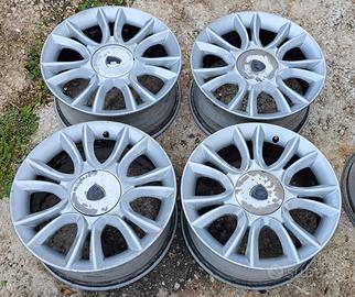 Cerchi in lega Lancia Delta 2010 R16