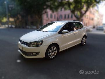 AUTO VOLKSWAGEN POLO 5P COMFORTLINE BI-FUEL DEL 20