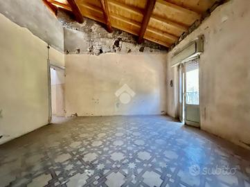 CASA SEMINDIPENDENTE A VERONA