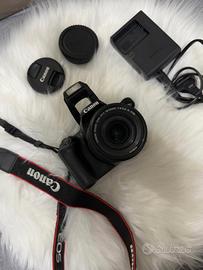 fotocamera Canon EOS 250D