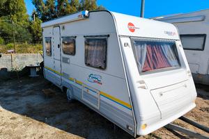 roulotte burstner 3 posti  letto