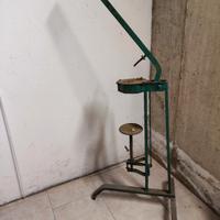 Tappatrice a Tre Piedi a Leva per Tappi Sughero 