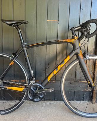 Bici da corsa Fuji Gran Fondo Classico carbonio 56