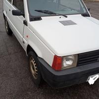Fiat Panda 900 con Gancio traino