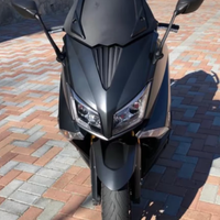 Cupolino sportivo per T-Max 530