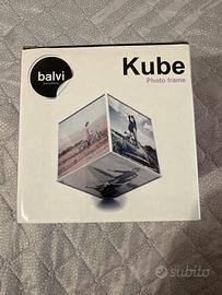 Kube photo frame