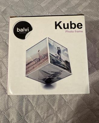 Kube photo frame