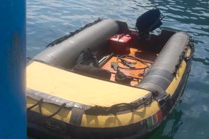 gommone con motore Mercury 20 cv