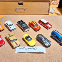 MODELLI DI AUTO 1/64 USATI