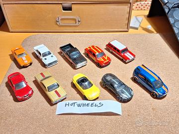 MODELLI DI AUTO 1/64 USATI