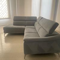 Divano ad angolo  Chateaux d aux  come nuovo