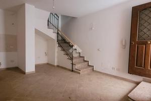 CASA SEMINDIPENDENTE A SIGILLO