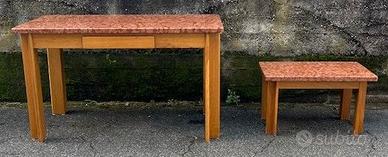 Tavolo in Legno e Marmo rosso di Verona con Ammoni