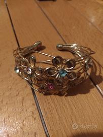 Bracciale con fiori