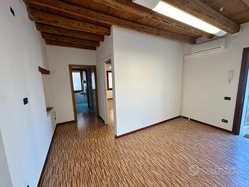 Immobile versatile in centro Istrana