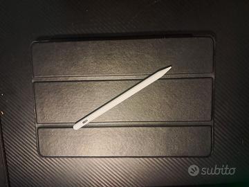 Tablet con scaltola+ penna + cover, come nuovo