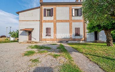 Casa indipendente a Castel Bolognese 4 locali