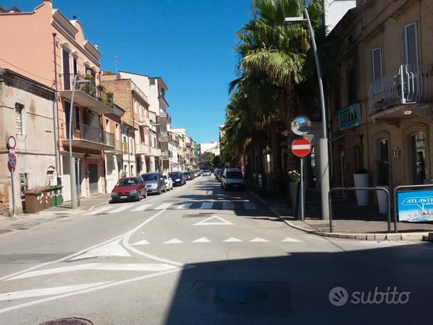 Camera in appartamento condiviso a Civitanova M