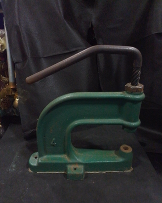 Torchietti per bottoni pressione