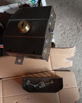 serratura casa sicurezza 