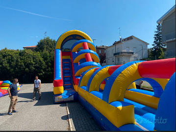 Gioco gonfiabile acquatico