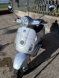 Vespa 125 LX Nuova solo 4400 km
