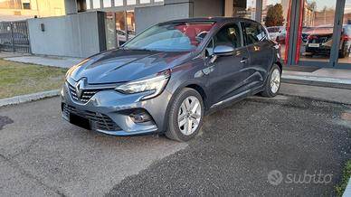 Renault Clio Hybrid E-Tech 140 CV 5 porte Intens G