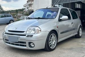 Renault clio RS 2000