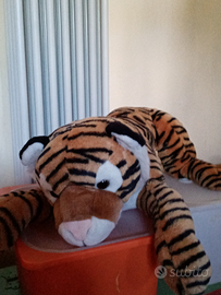 Tigre di peluche lunga circa 50 cm
