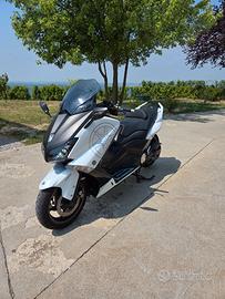 yamaha t-max 530