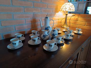 Servizio da caffè vintage in porcellana 
