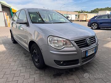 VW Polo 9n 1.4 benzina