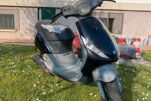 Piaggio zip 50