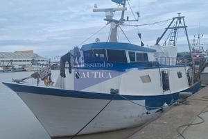 peschereccio motopeschereccio a strascico