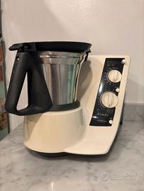 Bimby TM21 in buono stato completo di accessori