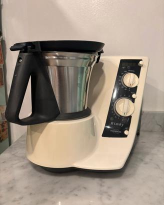 Bimby TM21 in buono stato completo di accessori