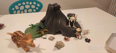 Vulcano con dinosauri 