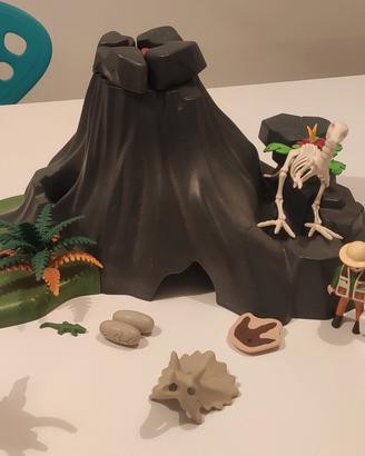 Vulcano con dinosauri 